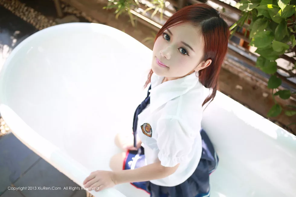 Xgyw.Org_XiuRen第014期_邻家女神toro羽住性感制服系列写真90P