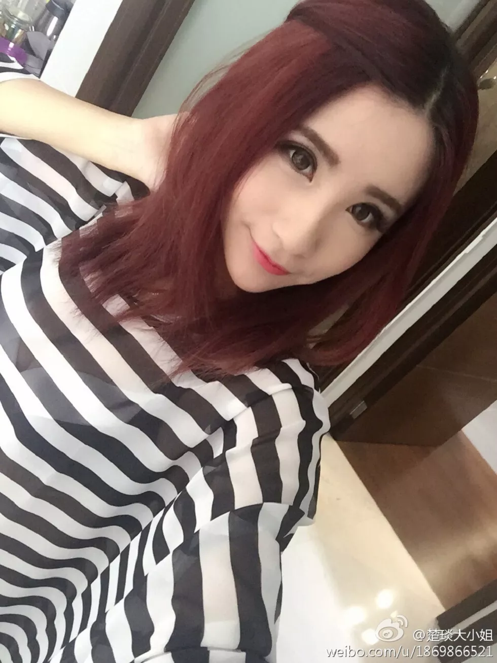 Xgyw.Org_清纯美女主播楚琰大小姐性感微博写真合集160P