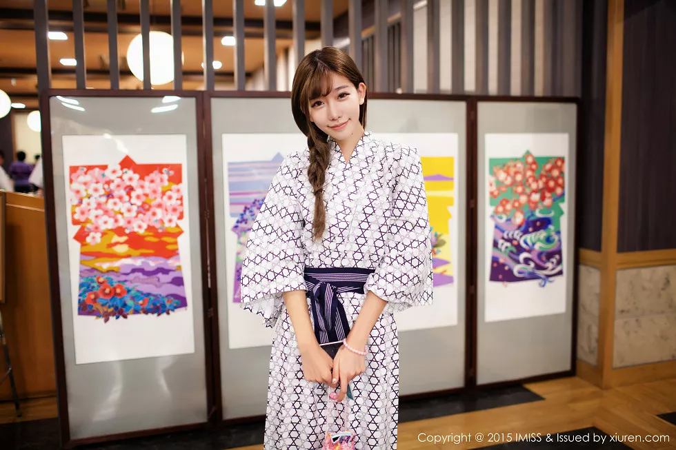 Xgyw.Org_[IMISS爱蜜社]Vol.010_90后绝美showgirl陈潇户外清爽迷人写真71P
