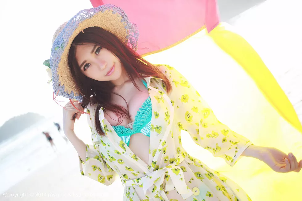 Xgyw.Org_[MyGirl美媛馆]Vol.014_嫩模绮里嘉ula泳池边性感比基尼秀豪乳翘臀写真119P