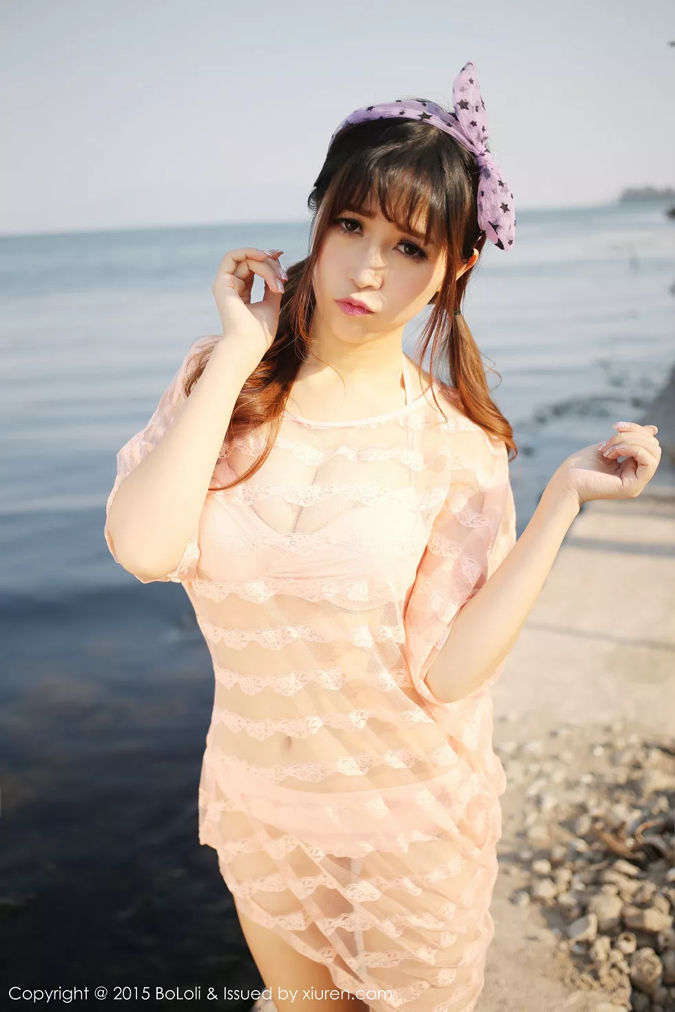 Xgyw.Org_[BoLoli波萝社]Vol.010_巨乳嫩模张优ayoyo大理旅拍白色蕾丝内衣豪乳写真40P