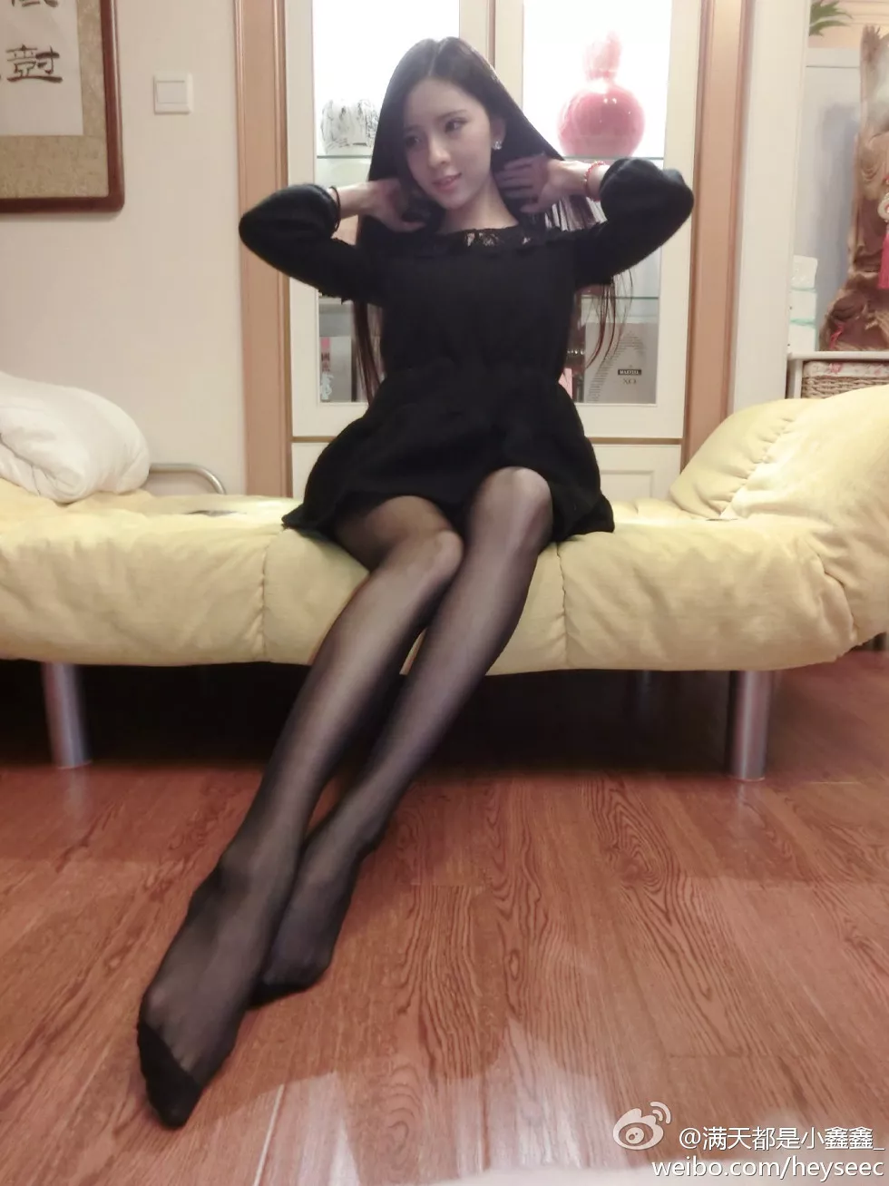 Xgyw.Org_微博红人满天都是小鑫鑫海量微博性感清爽写真209P