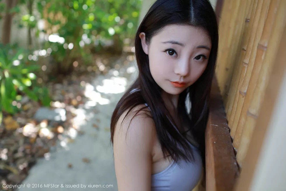 Xgyw.Org_[MFStar模范学院]Vol.051_佘贝拉bella马尔代夫旅拍性感比基尼系列翘臀诱惑53P