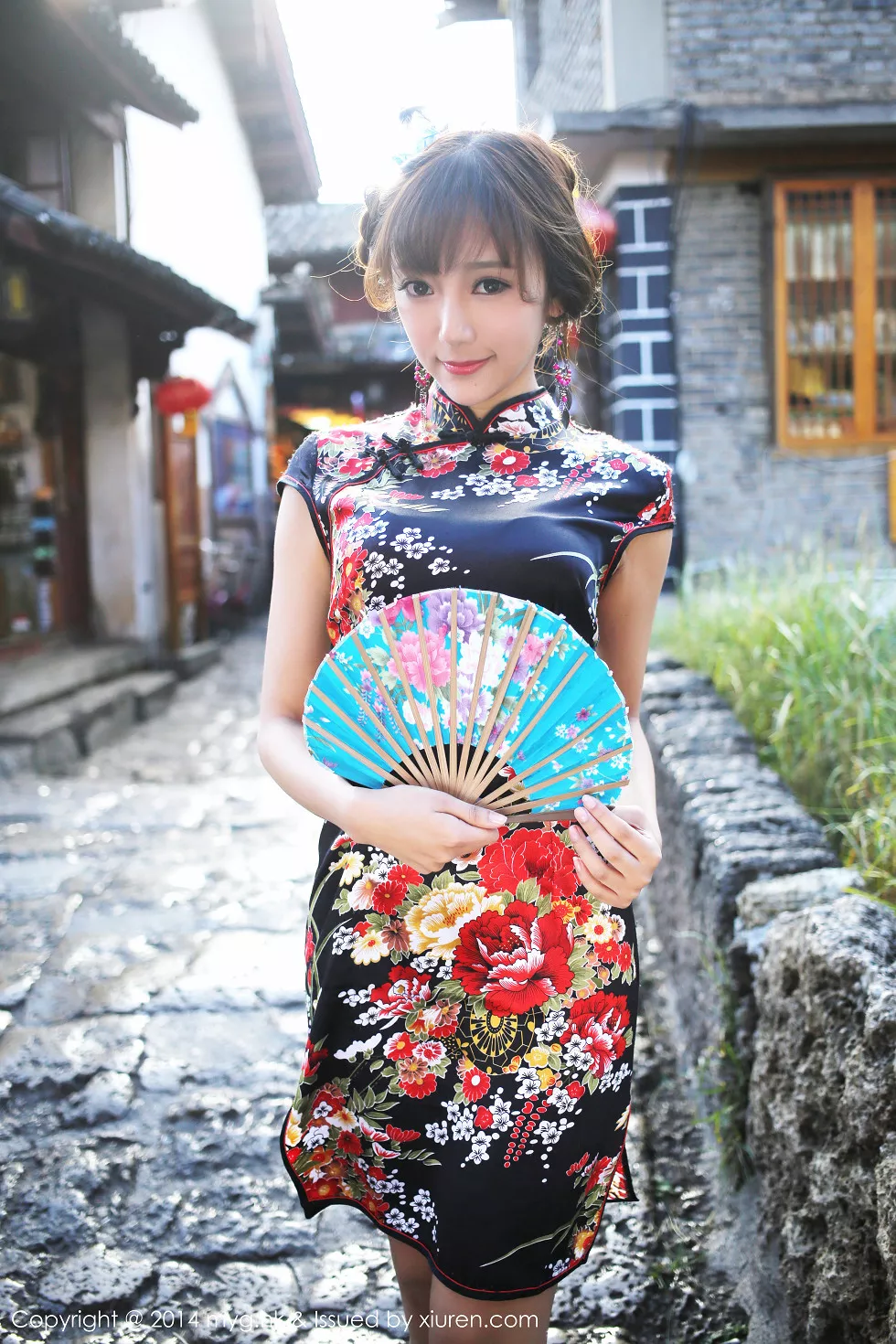 Xgyw.Org_[MyGirl美媛馆]Vol.080_嫩模王馨瑶yanni花色旗袍迷人风情靓丽性感写真56P