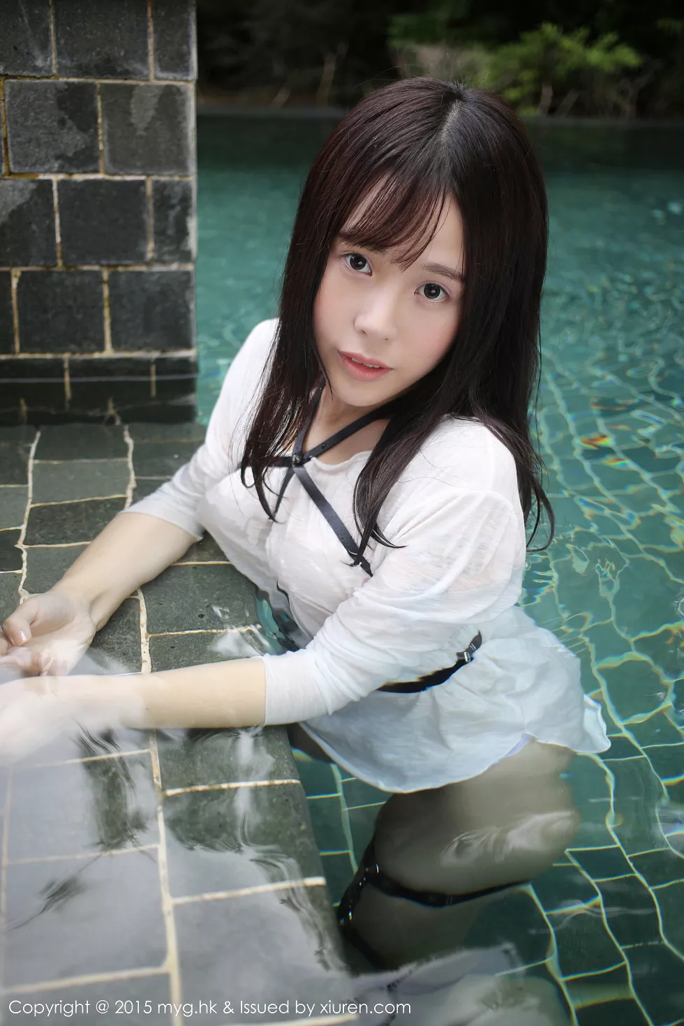 Xgyw.Org_[MyGirl美媛馆]Vol.170_Evelyn艾莉三亚旅拍白色连身裙真空湿身美乳凸点诱惑53P
