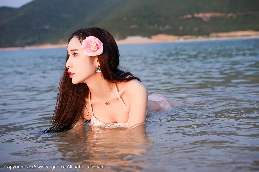 Xgyw.Org_[TGOD推女神]2016.05.20_越南芽庄旅拍之Eva_茜茜第二刊海边性感比基尼迷人写真40P