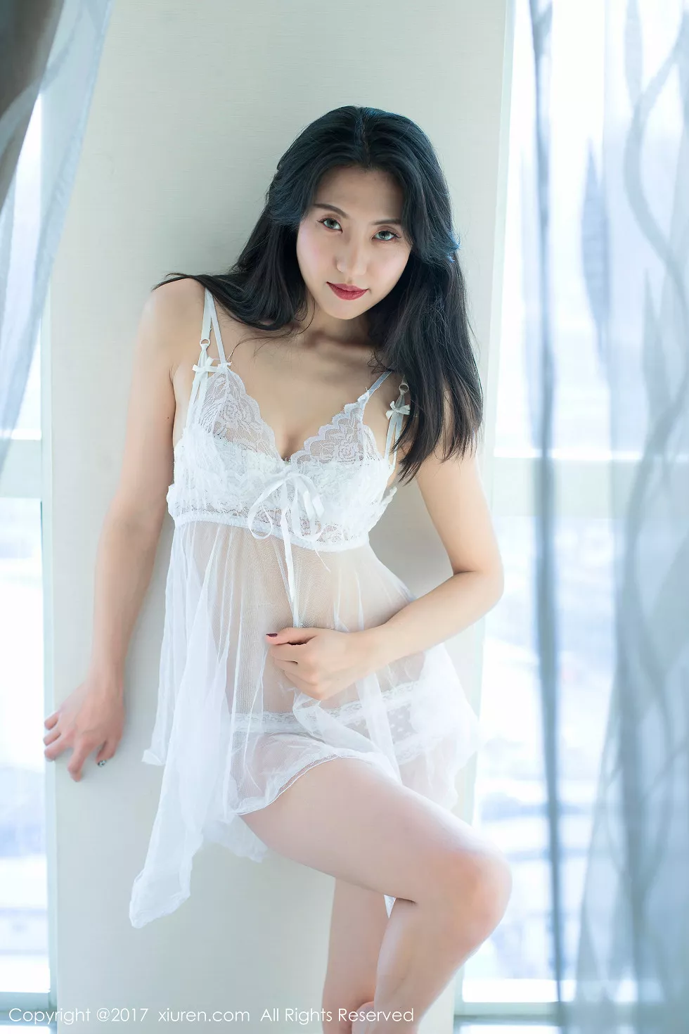 Xgyw.Org_XiuRen第714期_嫩模大熙破烂连体黑丝+纯白蕾丝情趣内衣人妻私房诱惑写真57P