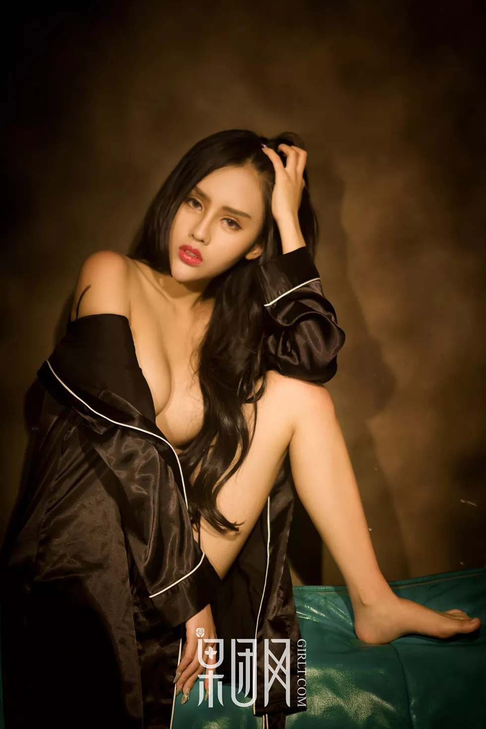 Xgyw.Org_[GIRLT果团网]NO.041_嫩模陈迪娅大尺度全裸上身手握豪乳玉体横陈撩人诱惑写真76P