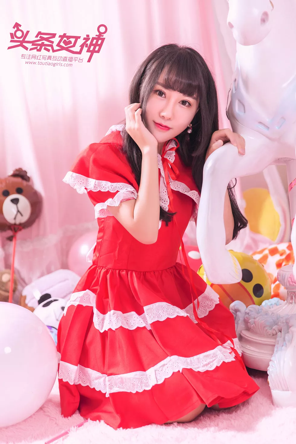 Xgyw.Org_[Toutiao头条女神]No.447_嫩模笑笑童话乐园大尺度脱内裤秀白嫩美臀诱惑写真25P