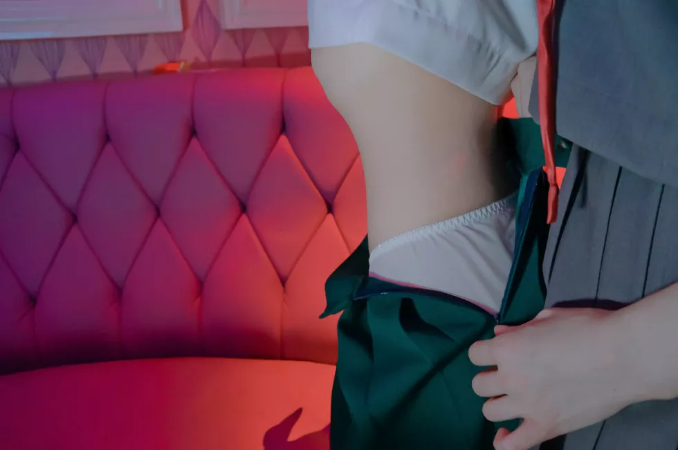 Xgyw.Org_制服邪魔暖暖&千岁娇KTV女同互撩丝袜诱惑写真48P