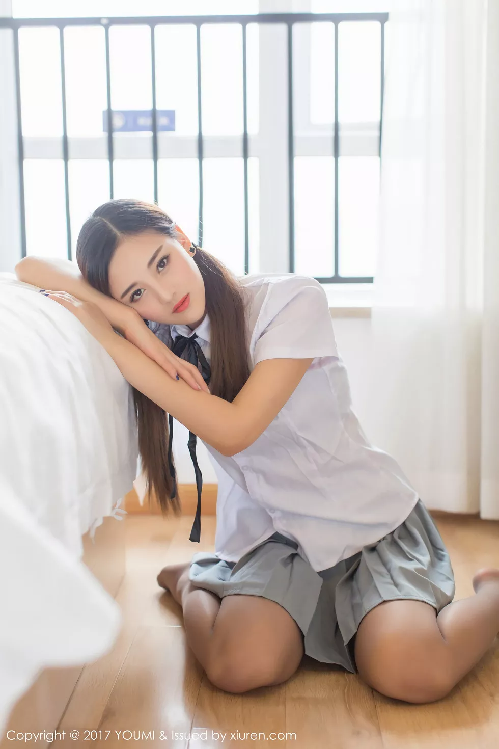 Xgyw.Org_[YouMi尤蜜荟]Vol.087_新人模特娜娜TINA办公室黑丝OL制服秀完美身材靓丽迷人写真40P