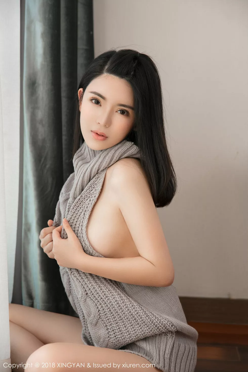 Xgyw.Org_[XINGYAN星颜社]VOL.012_嫩模陈曦Lily开背毛衣侧露豪乳+黑丝水手学生服诱惑写真50P