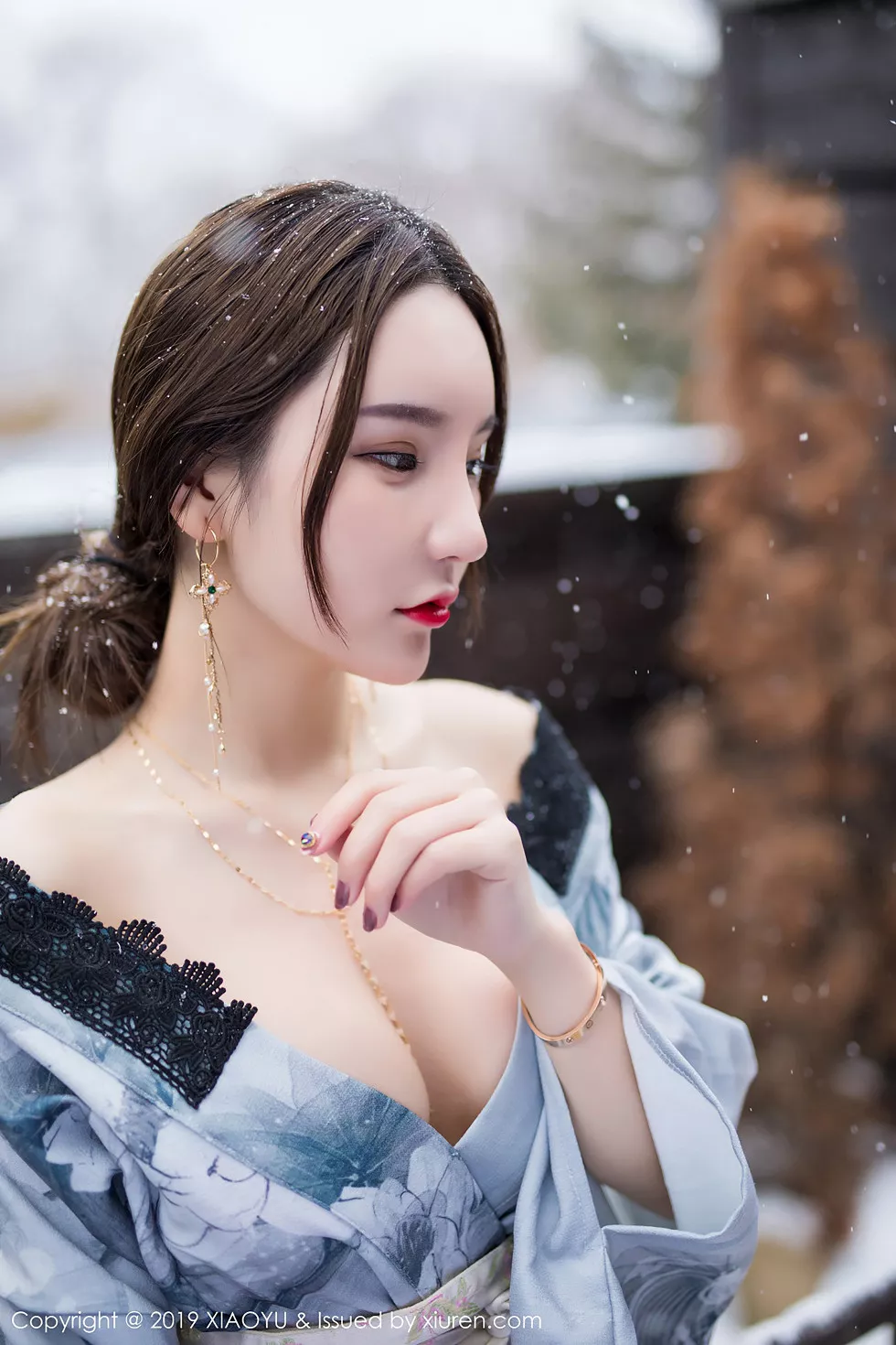 Xgyw.Org_[XiaoYu画语界]Vol.007_女神周于希Sandy北海道旅拍雪中佳人秀美乳撩人诱惑写真47P