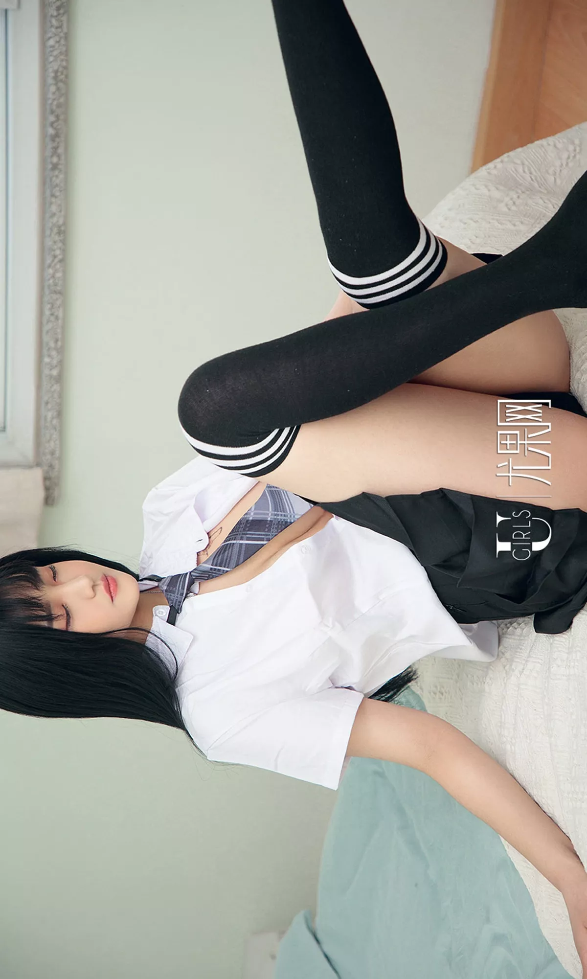 Xgyw.Org_[Ugirls爱尤物]No.1323_嫩模桃子私房美少女粉色低胸裙+吊带连身衣秀美乳诱惑写真35P