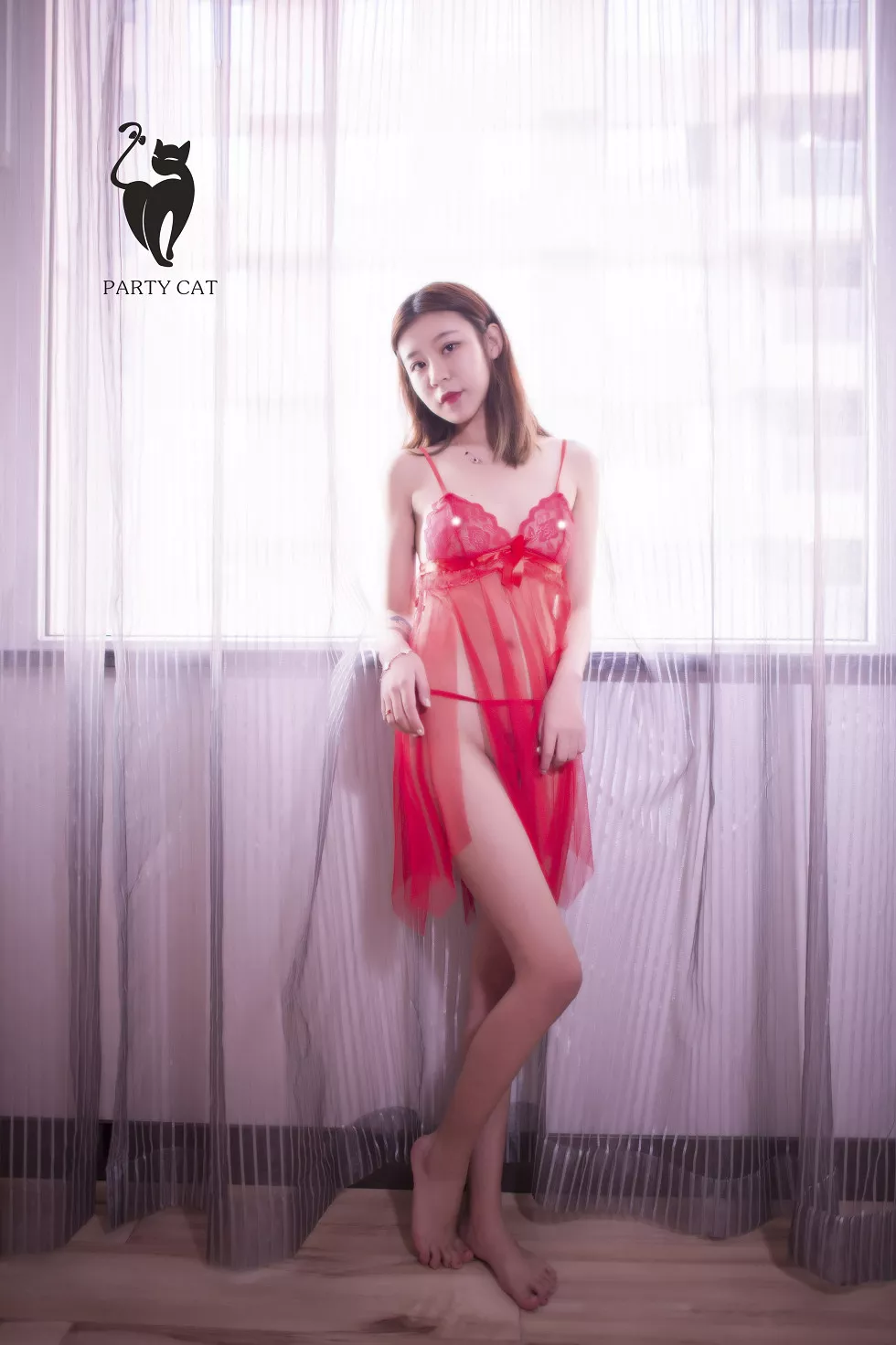 Xgyw.Org_[PartyCat轰趴猫]No.026_秀发美少女私房红色蕾丝内衣+白色蕾丝透视露美乳诱惑写真37P