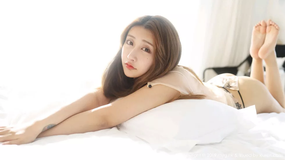 Xgyw.Org_[MyGirl美媛馆]Vol.375_嫩模奈美nana私房床上薄纱透视内衣配丁字裤惹火诱惑写真63P