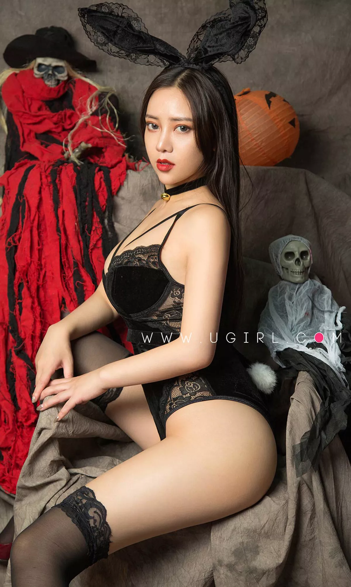 Xgyw.Org_[Ugirls爱尤物]No.1625_嫩模Anna苏拉私房黑色高叉连体衣+白色蕾丝内衣完美诱惑写真35P