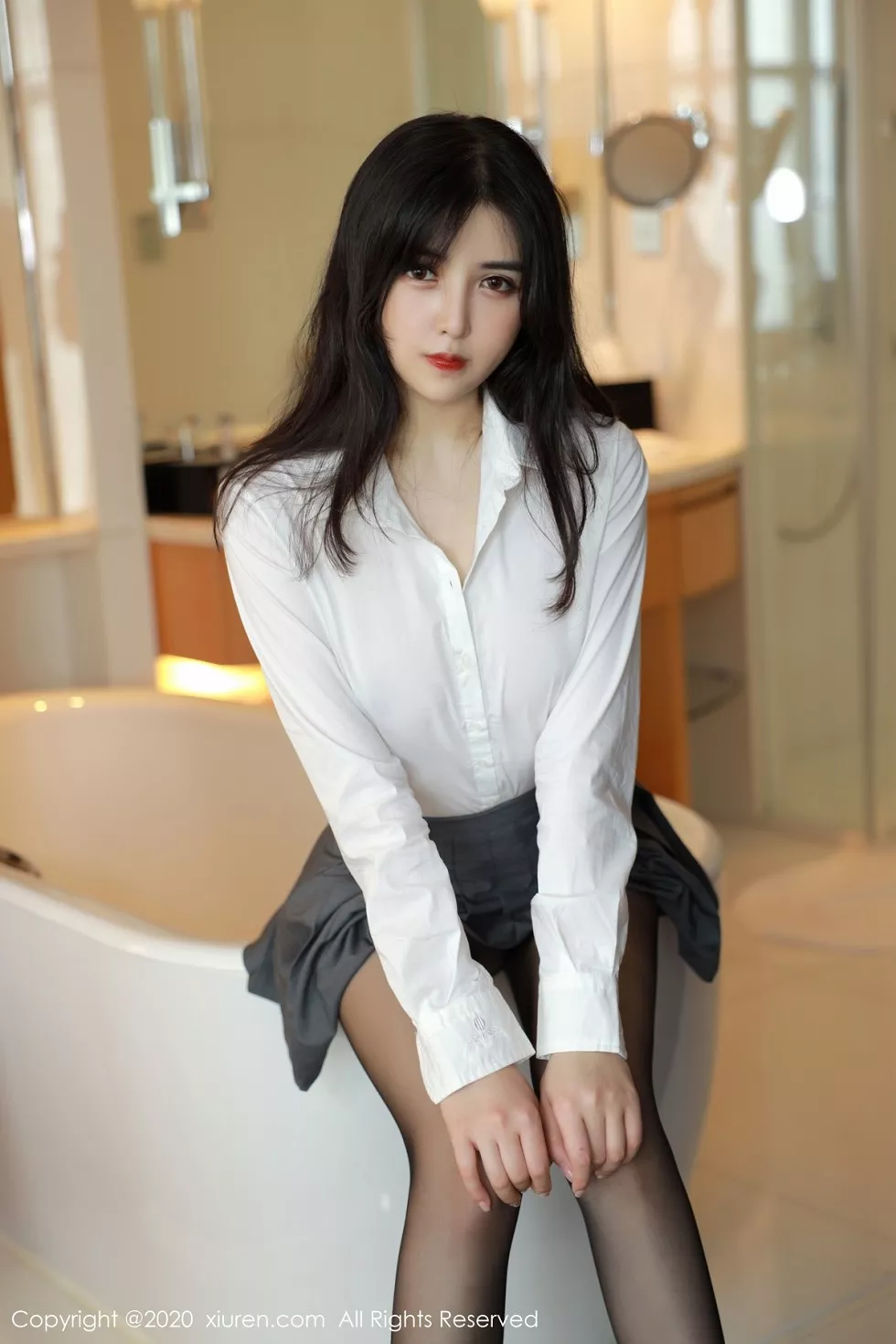 Xgyw.Org_XiuRen第2330期_嫩模韩静安私房性感白衬衣配短裙黑丝裤袜秀完美身材性感写真40P