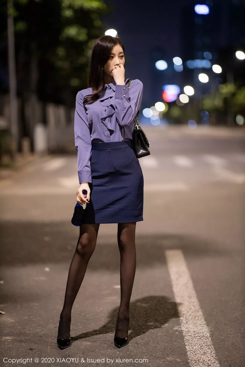 Xgyw.Org_[XiaoYu画语界]Vol.323_女神杨晨晨suga阳朔旅拍豪车内半脱露性感内衣完美诱惑写真87P