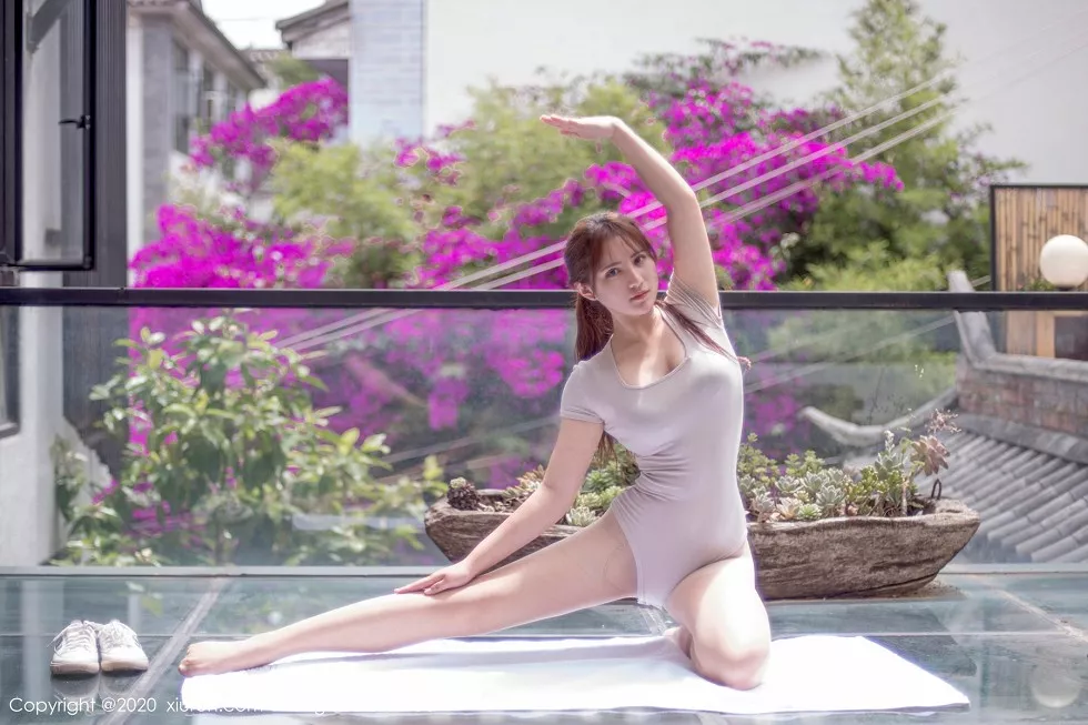 Xgyw.Org_XiuRen第2370期_美模久久Aimee粉丝云南旅拍温泉水系湿身+瑜伽动作完美诱惑写真70P