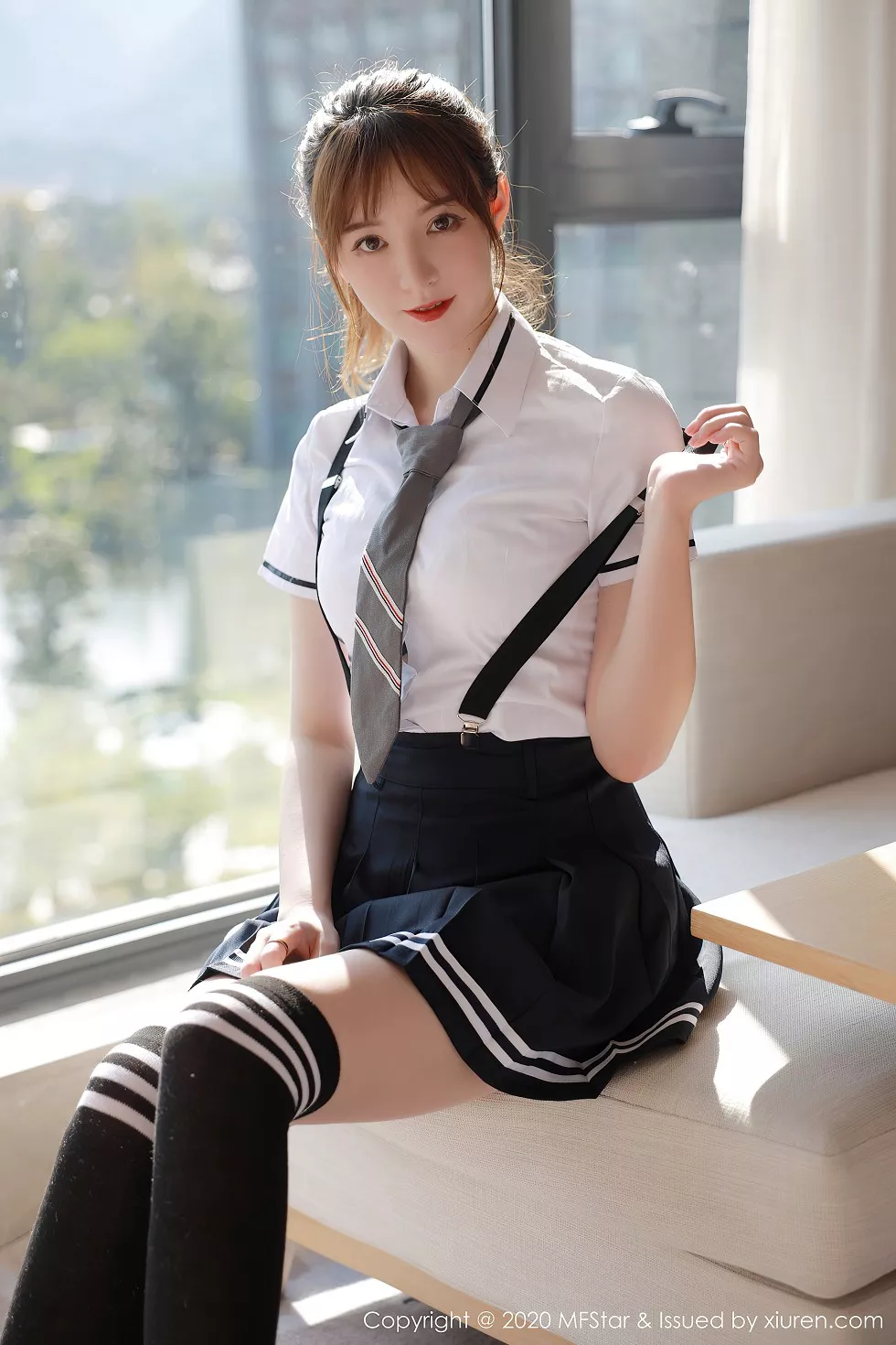 Xgyw.Org_[MFStar模范学院]Vol.390_嫩模yoo优优四川旅拍学院风校服主题半脱露性感内衣写真67P
