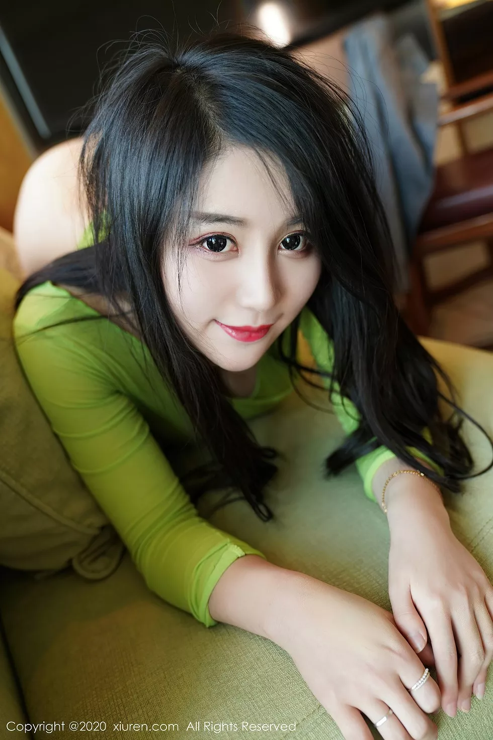 Xgyw.Org_XiuRen第2516期_嫩模美七Mia私房轻薄内衣半撩真空露傲人豪乳极致诱惑写真52P