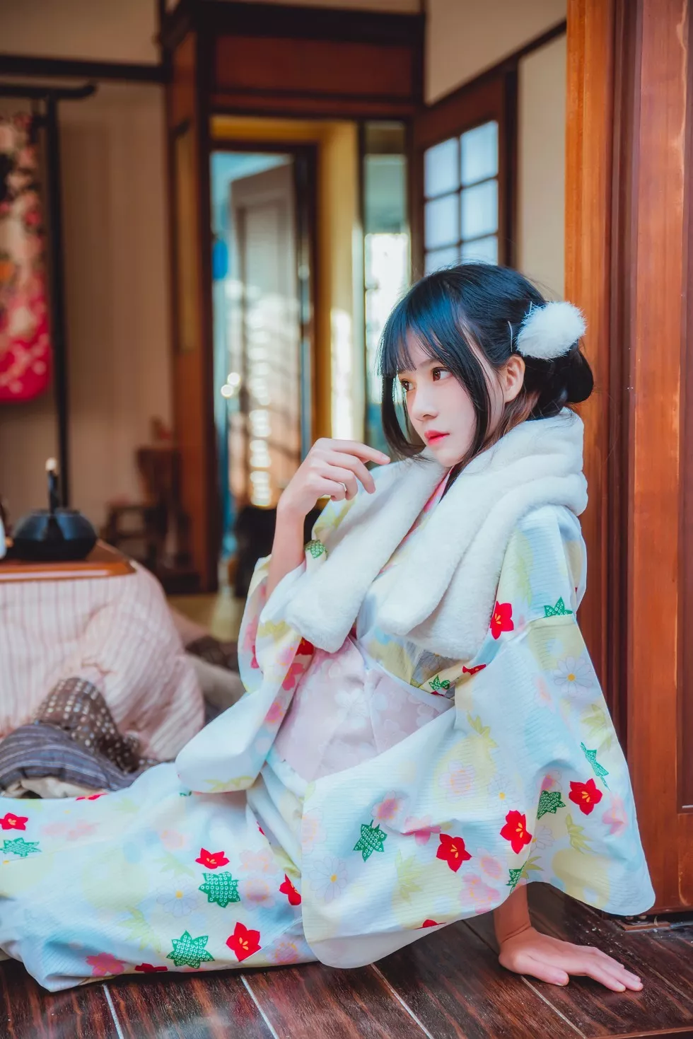 Xgyw.Org_[喵糖映画]Vol.234_花色和服美少女户外红色枫叶下更显清爽迷人写真25P