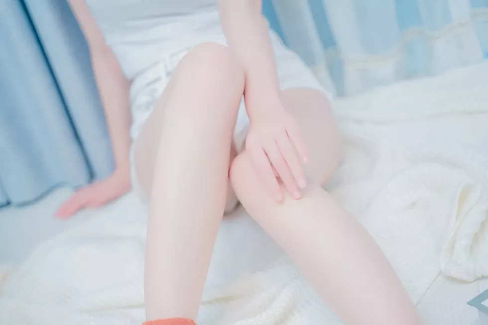Xgyw.Org_[喵糖映画]Vol.283_纯情美少女私房卡通内衣配牛仔短裤秀白嫩肌肤靓丽迷人写真44P