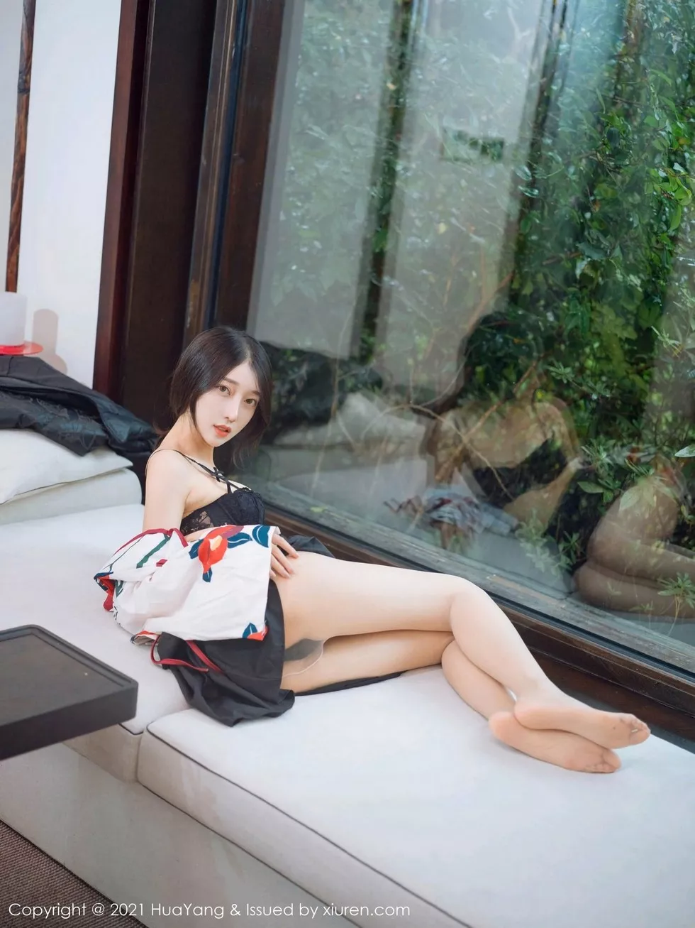 Xgyw.Org_[HuaYang花漾]Vol.347_模特玥儿玥er杭州旅拍古典和服下超薄肉丝裤袜秀翘臀诱惑写真43P