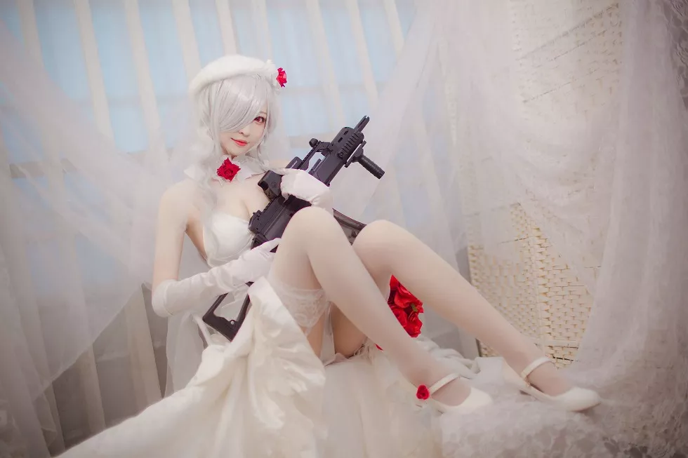 Xgyw.Org_[Cosplay精选]小姐姐南宫G36C系列性感白色吊裙配蕾丝袜完美诱惑写真18P