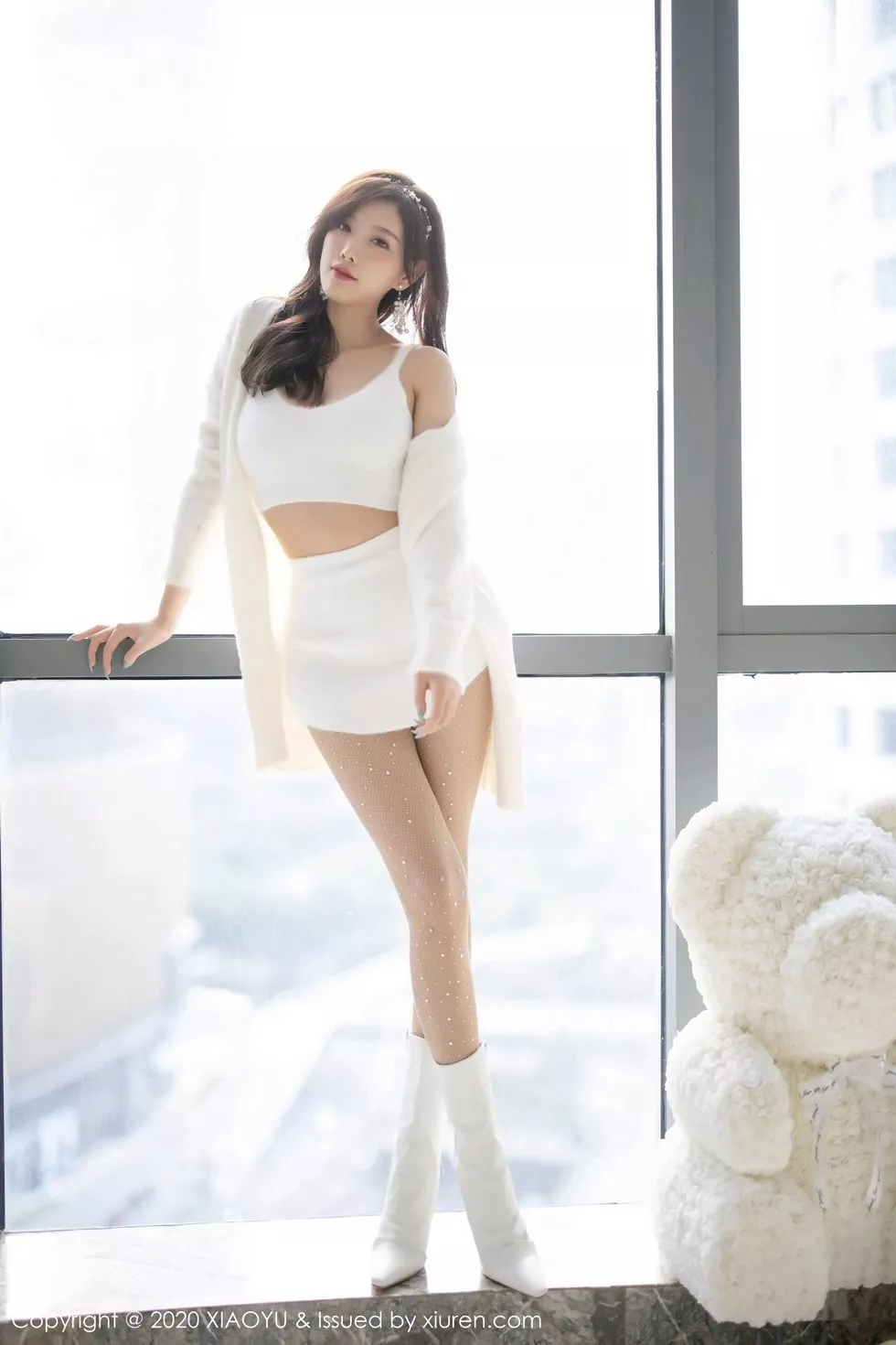 Xgyw.Org_[XiaoYu画语界]Vol.437_女神杨晨晨sugar圣诞主题白色绒毛内衣配白丝网袜诱惑写真74P