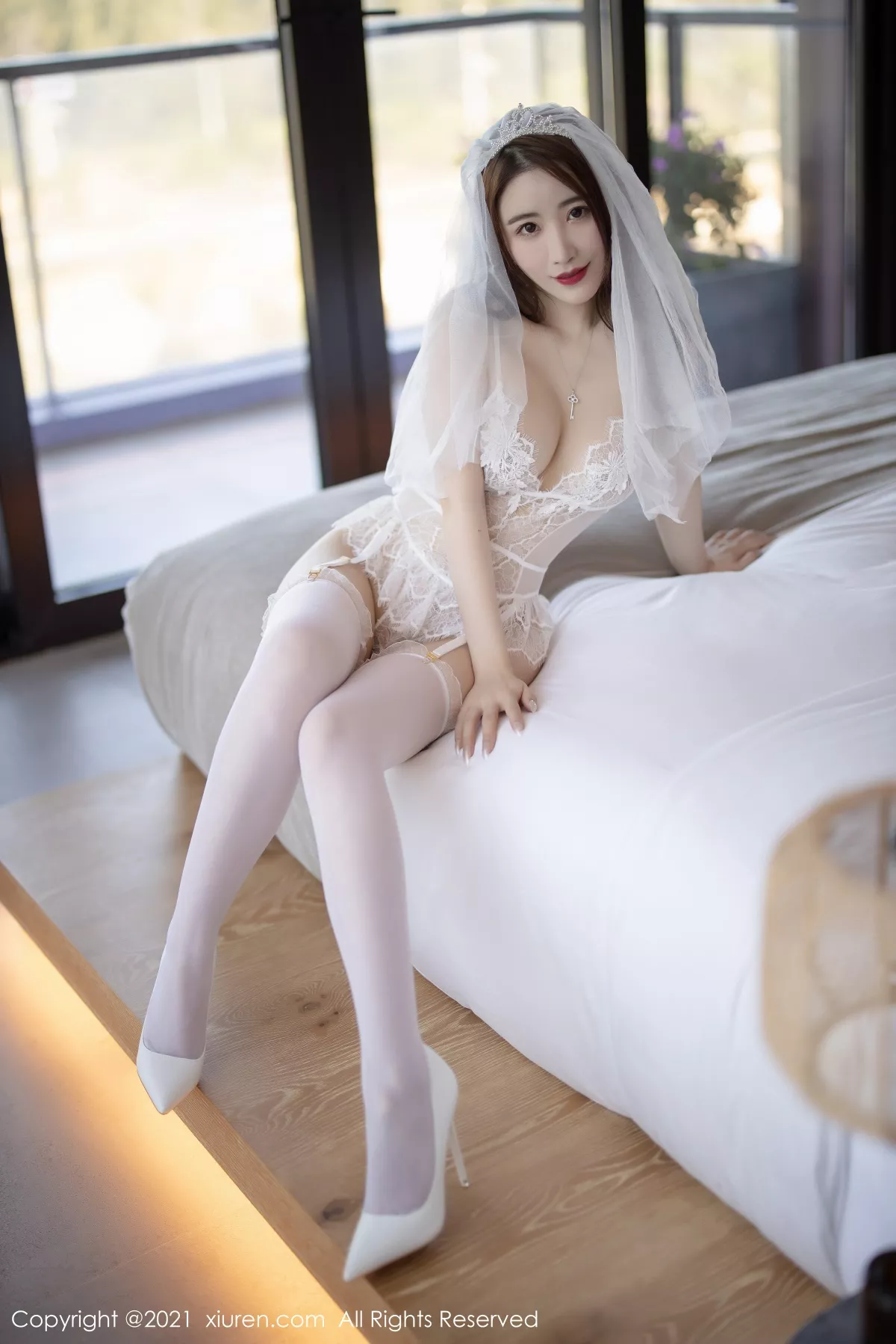 Xgyw.Org_XiuRen第3166期_女神绯月樱-Cherry三亚旅拍轻薄婚纱配吊带蕾丝袜极致诱惑写真76P