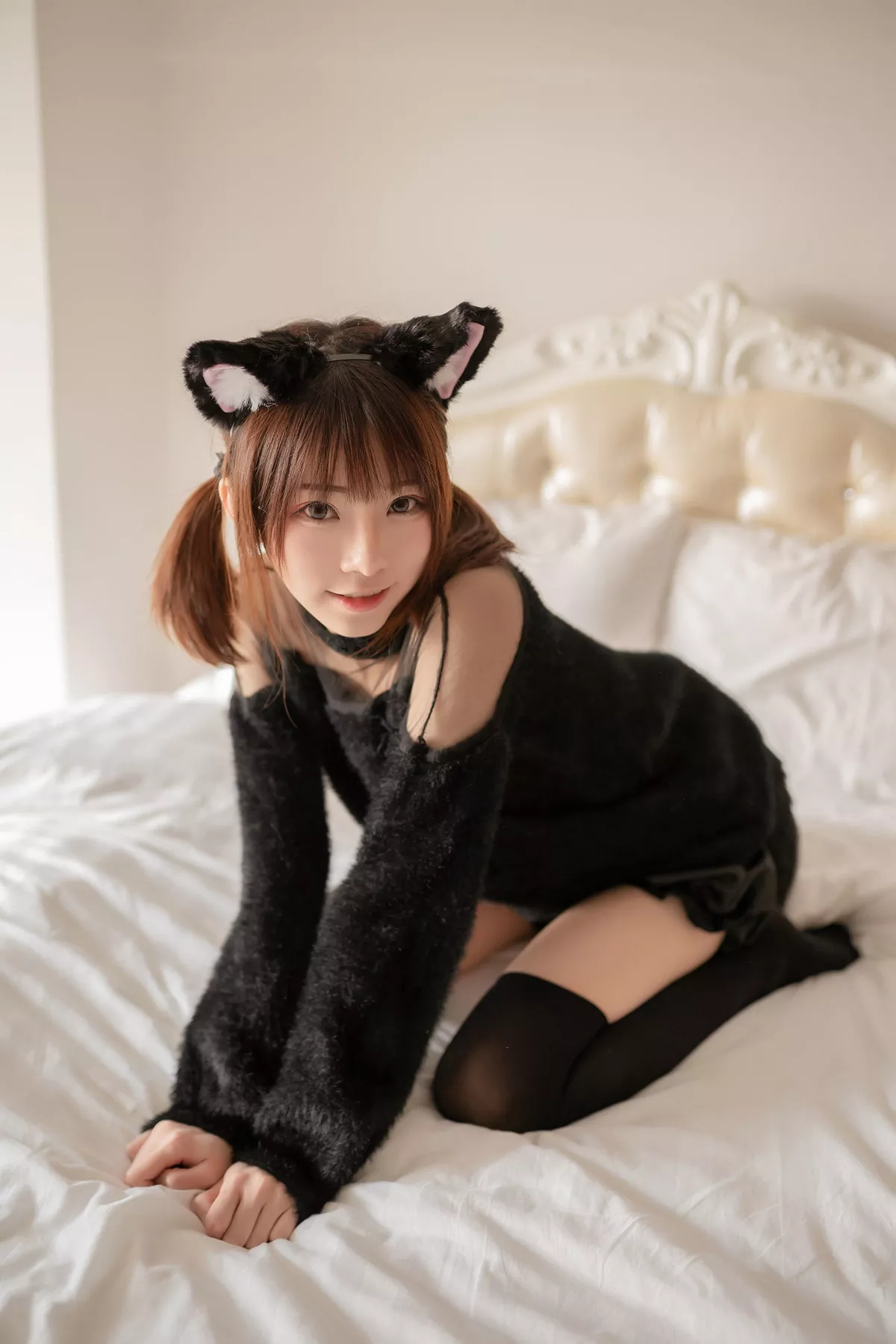 Xgyw.Org_动漫博主Kitaro_绮太郎黑喵主题私房床上黑丝腿袜秀白嫩美腿迷人诱惑写真45P