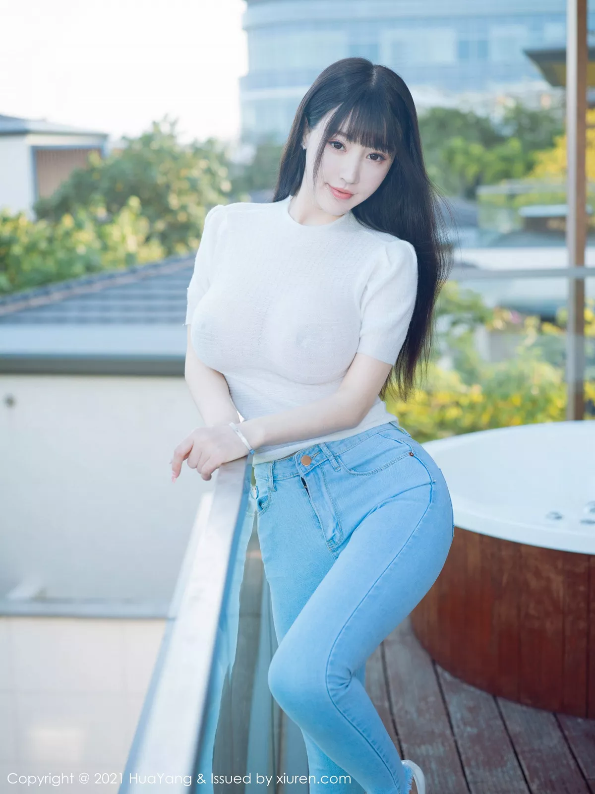 Xgyw.Org_[HuaYang花漾]Vol.380_女神朱可儿Flower三亚旅拍脱牛仔裤露无内肉丝惹火诱惑写真58P