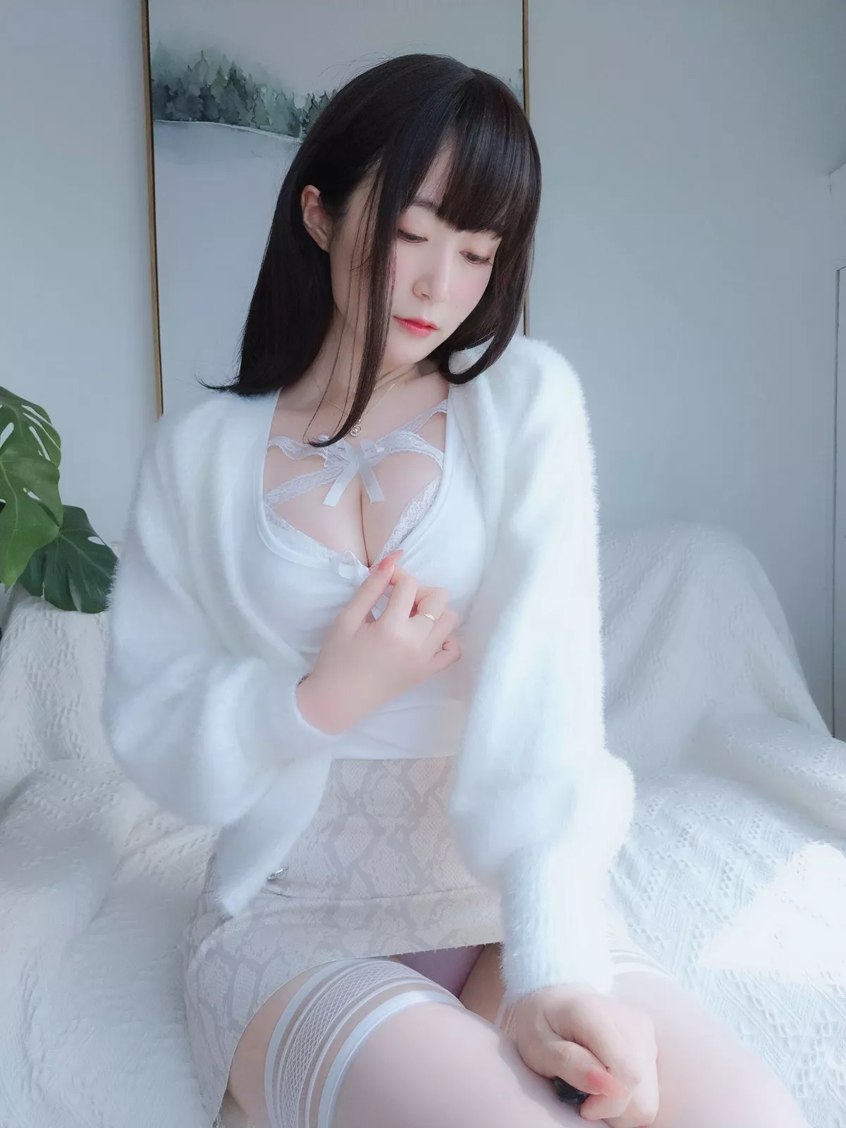Xgyw.Org_Coser小姐姐白银81白蕾丝主题私房性感内衣配白丝袜秀完美身材诱惑写真106P