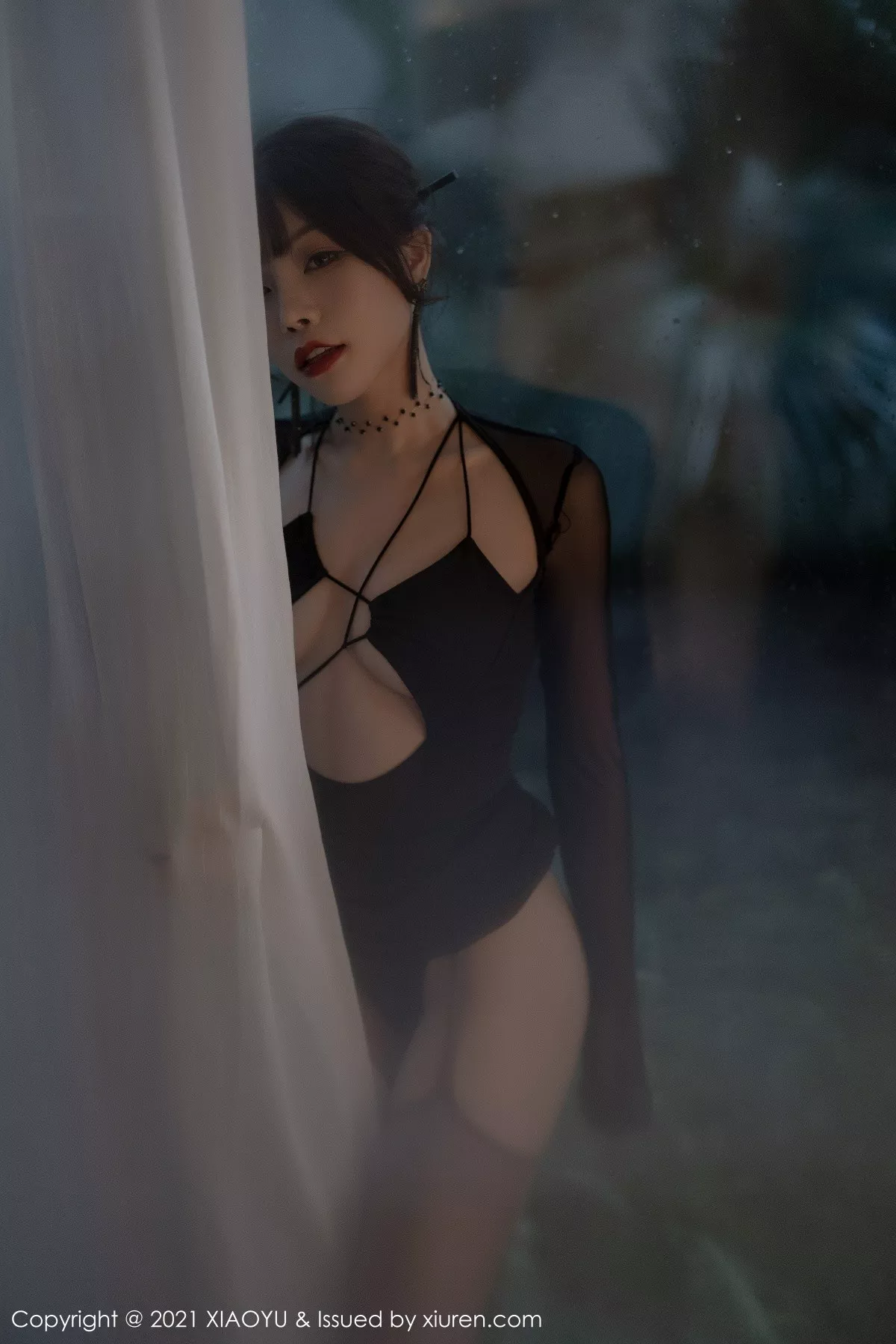 Xgyw.Org_[XiaoYu画语界]Vol.581_女神芝芝Booty森系朦胧私房主题黑色服饰配黑丝吊袜诱惑写真88P