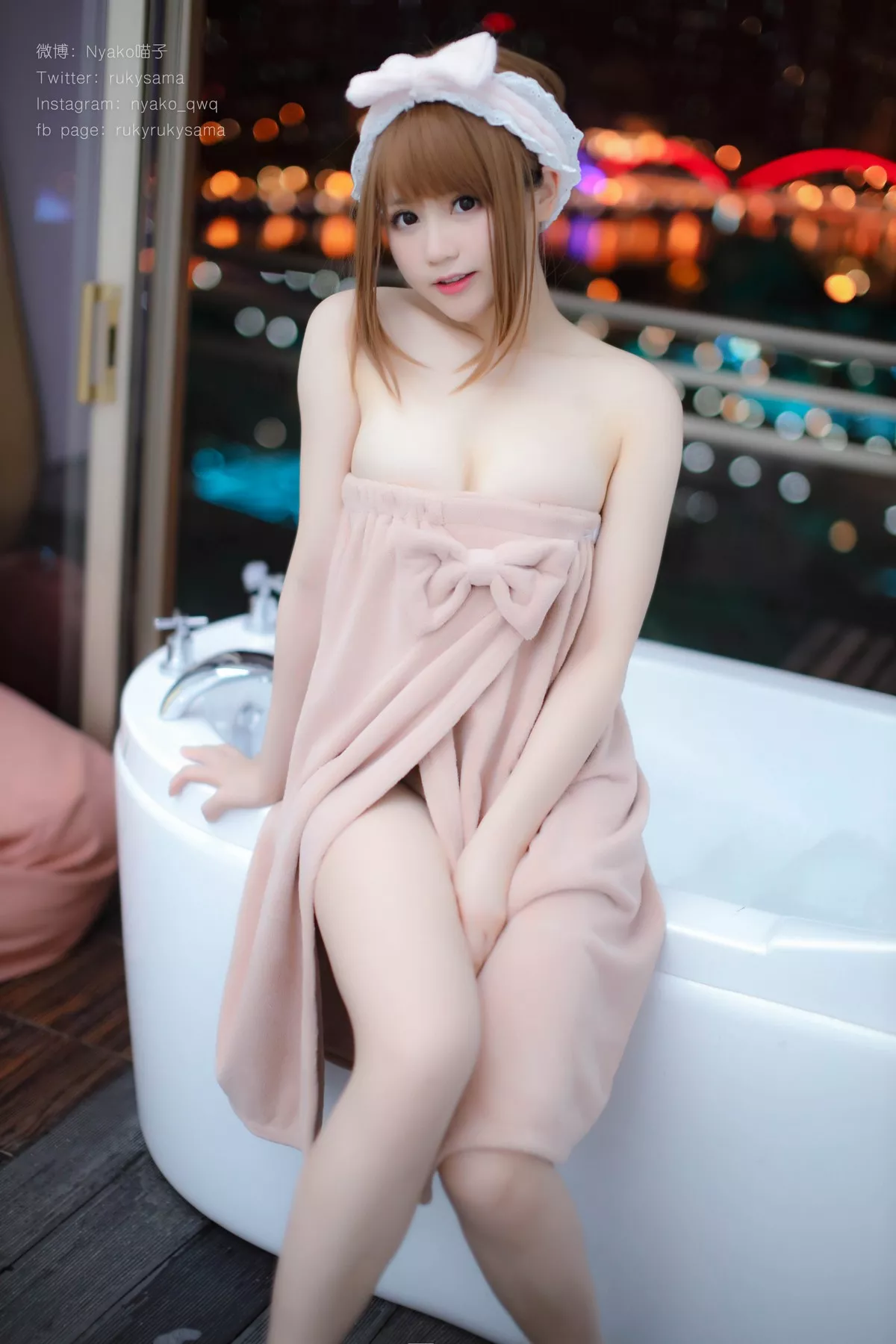 Xgyw.Org_网络美女Nyako喵子休闲时间主题私房泡泡浴+床上半脱露豪乳遮点极致诱惑写真133P