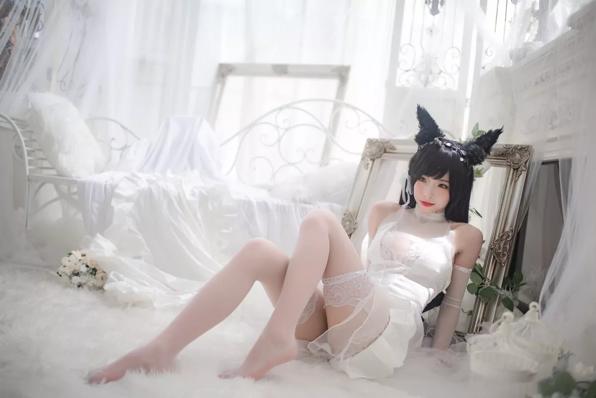 Xgyw.Org_性感尤物清水由乃爱宕婚纱主题白色薄透婚纱配蕾丝吊袜秀豪乳翘臀诱惑写真49P