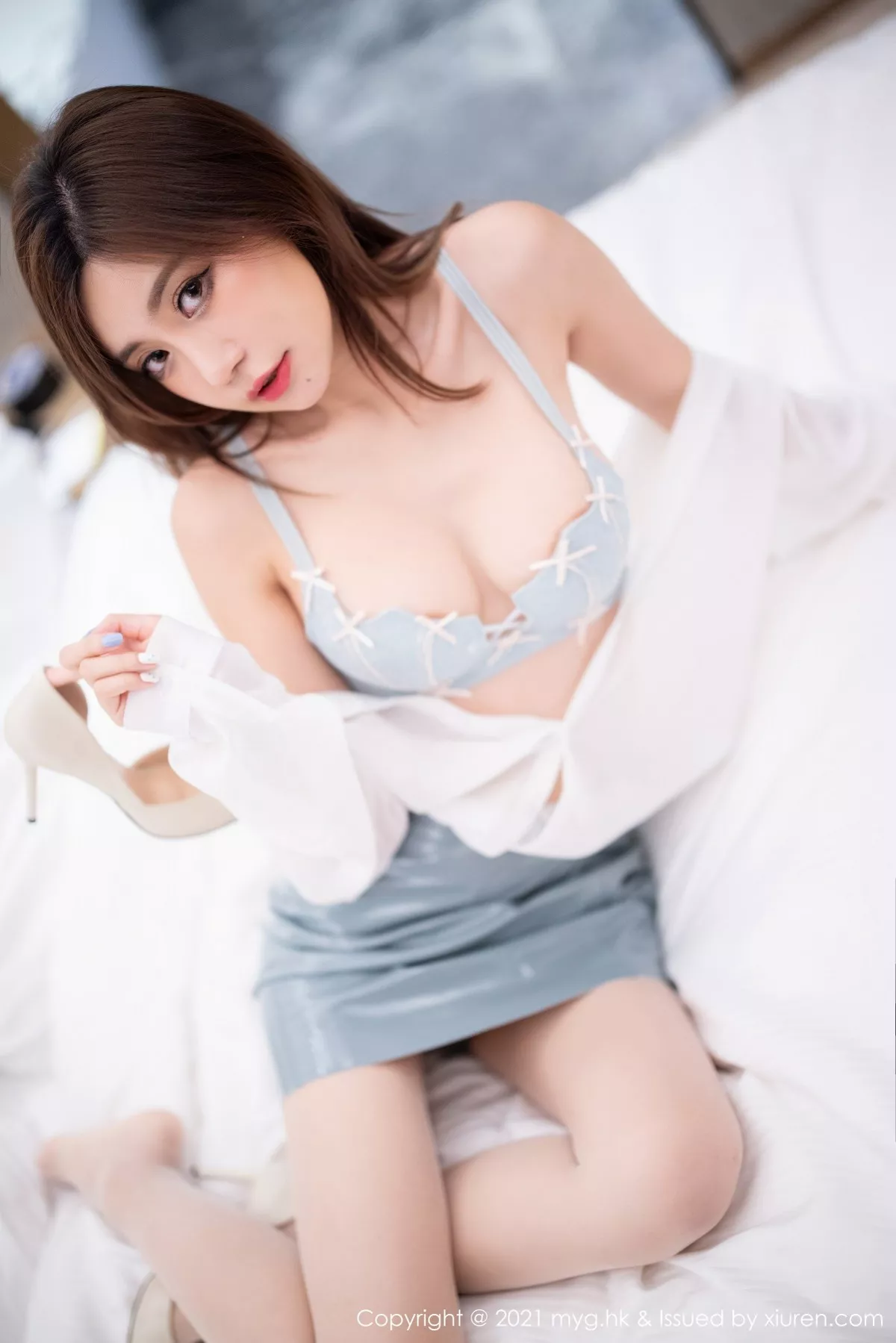 秀人集.com_[MyGirl美媛馆]Vol.583_女神绮里嘉Carina杭州旅拍浴室白衬衫半脱露性感内衣诱惑写真86P