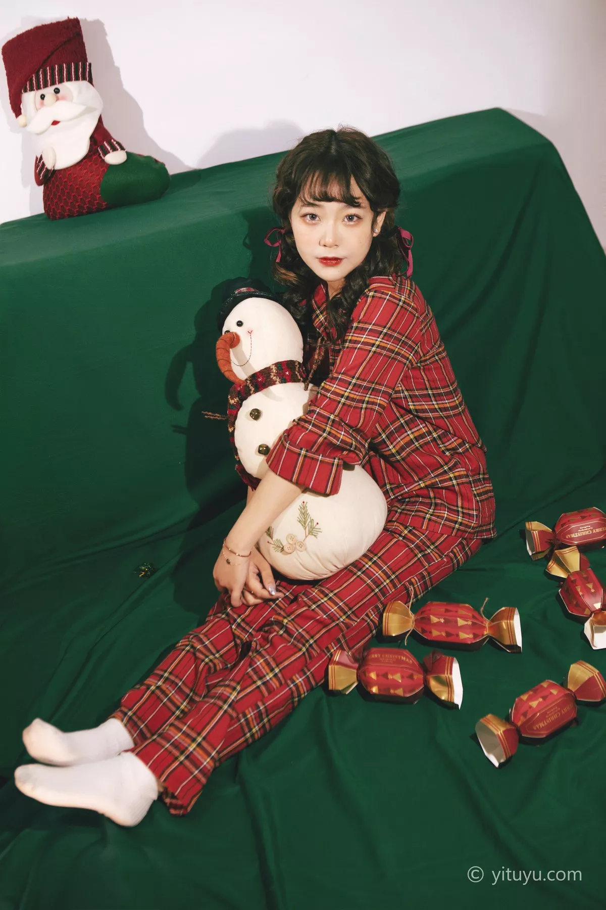 Xgyw.Org_[艺图语]Vol.011_模特南京桥本环奈圣诞即事主题私房性感红色格子服饰迷人写真30P