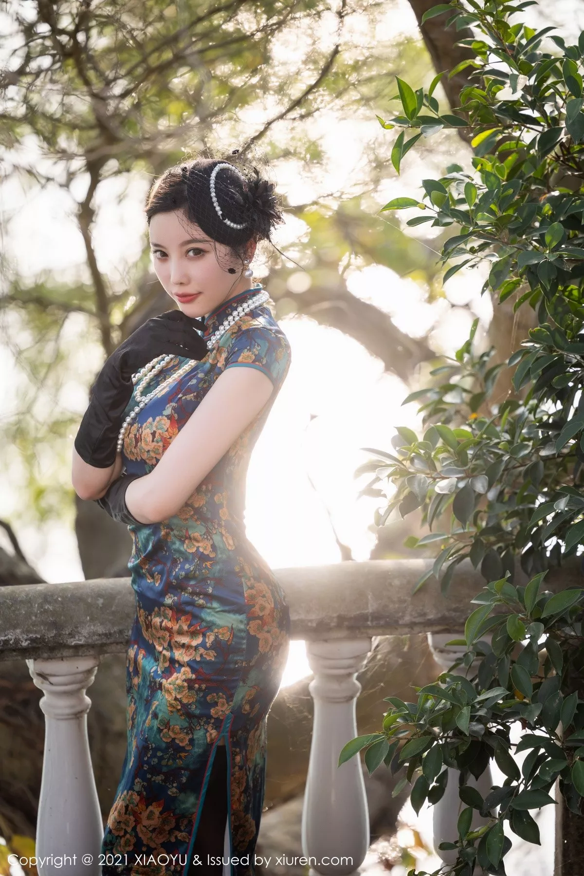 Xgyw.Org_[XiaoYu画语界]Vol.626_女神杨晨晨sugar广西心愿旅拍脱韵味旗袍露性感内衣诱惑写真90P