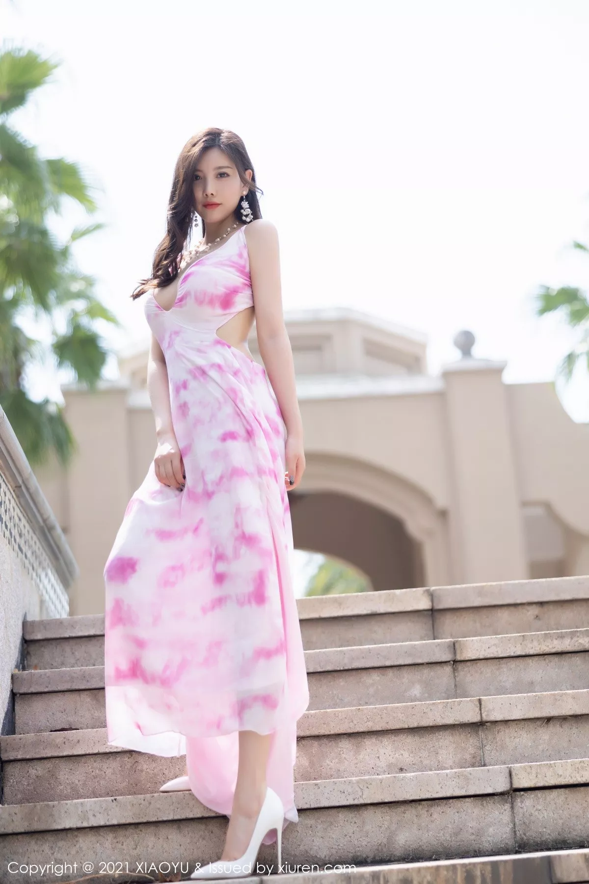 Xgyw.Org_[XiaoYu画语界]Vol.668_女神杨晨晨sugar广西心愿旅拍性感橙色长裙秀完美身材诱惑写真106P
