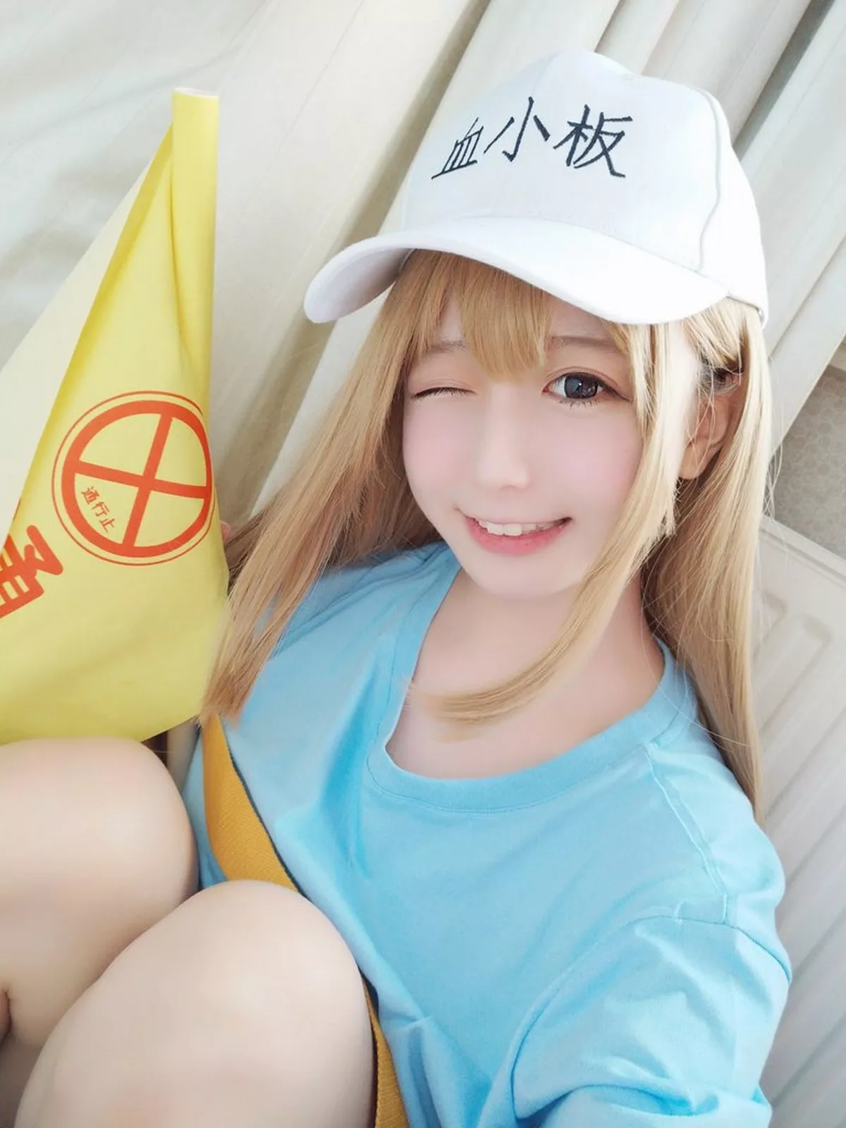 Xgyw.Org_知名动漫博主Yami微博图片合集二主题户外性感服饰+私房低胸撩人诱惑写真150P