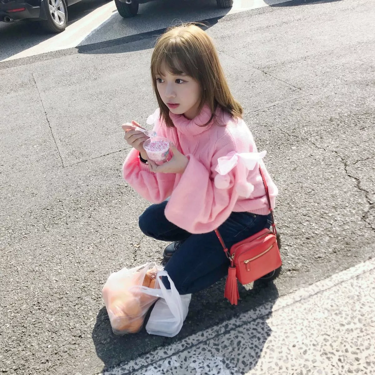 Xgyw.Org_知名动漫博主Yami微博图片合集二主题户外性感服饰+私房低胸撩人诱惑写真150P