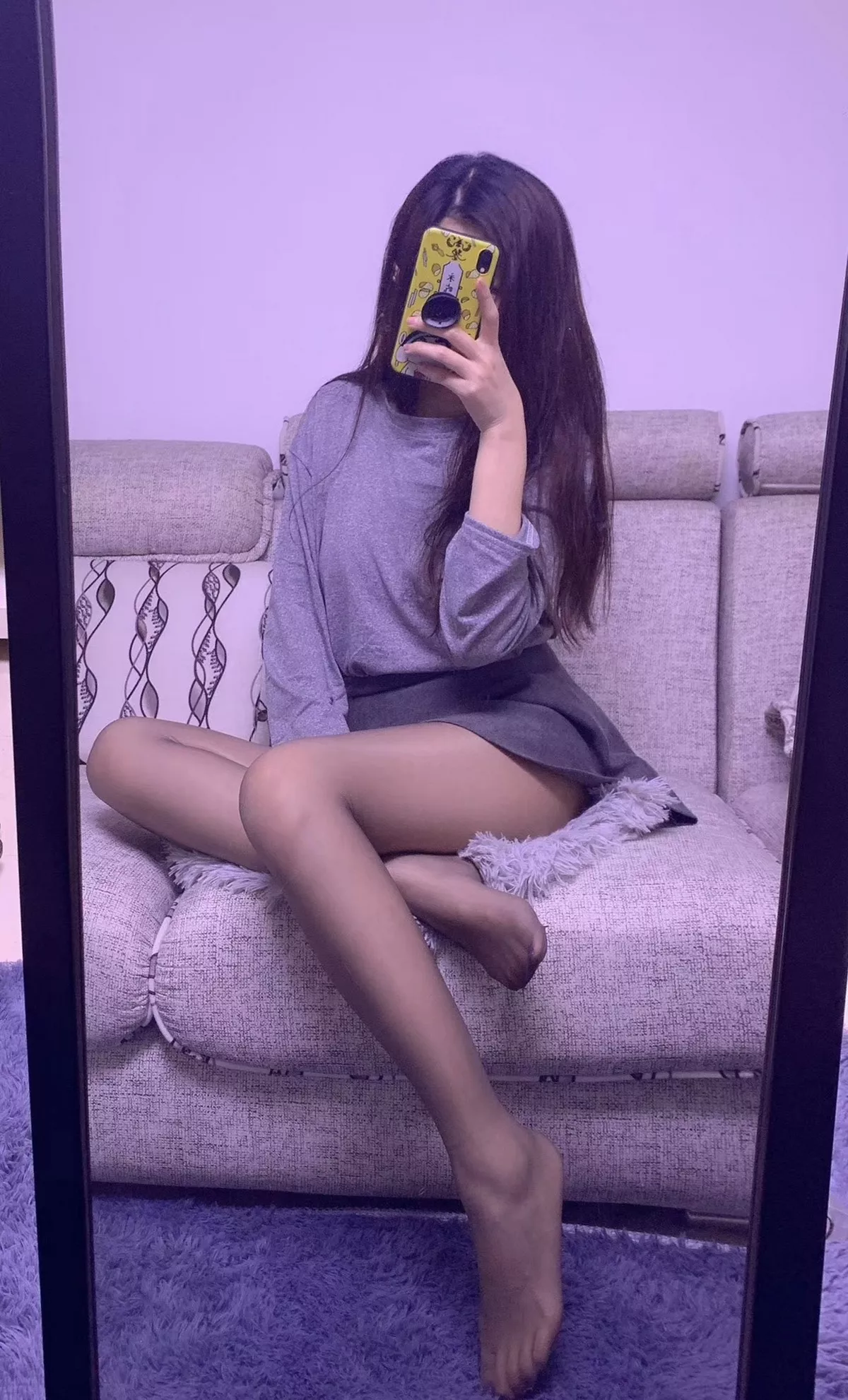 Xgyw.Org_美少女提袜微信朋友圈资源合集精选私房性感自拍丝袜系列秀美腿玉足迷人写真150P