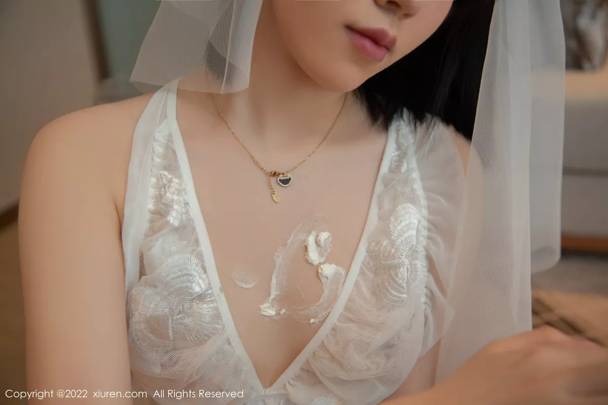 Xgyw.Org_XiuRen第4530_模特一颗甜蛋黄a结婚纪念日主题薄透服饰秀惹火身材诱惑写真81P