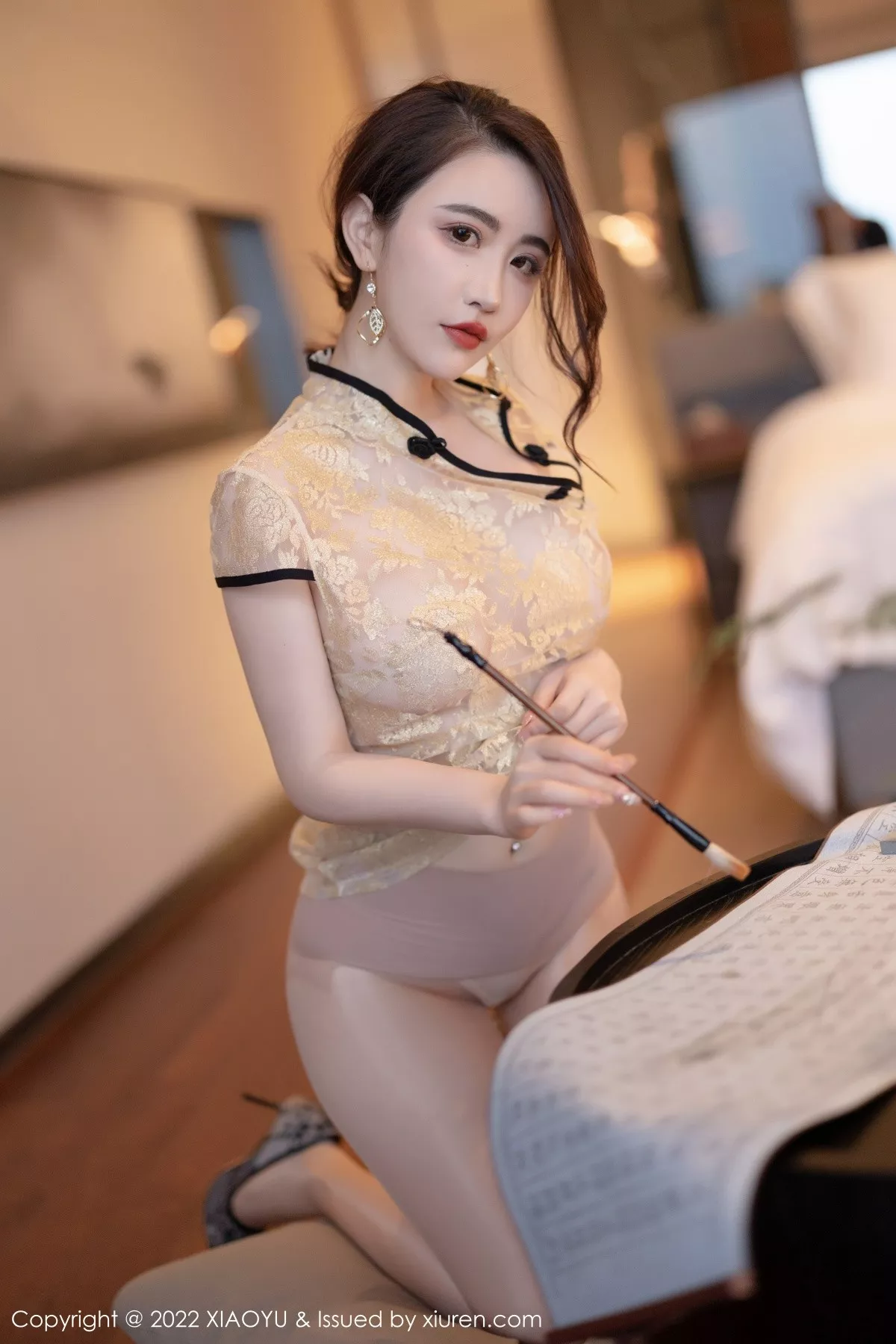 Xgyw.Org_[XiaoYu画语界]Vol.712_女神Cherry绯月樱惠州旅拍黄色轻透旗袍配超薄肉丝惹火诱惑写真70P