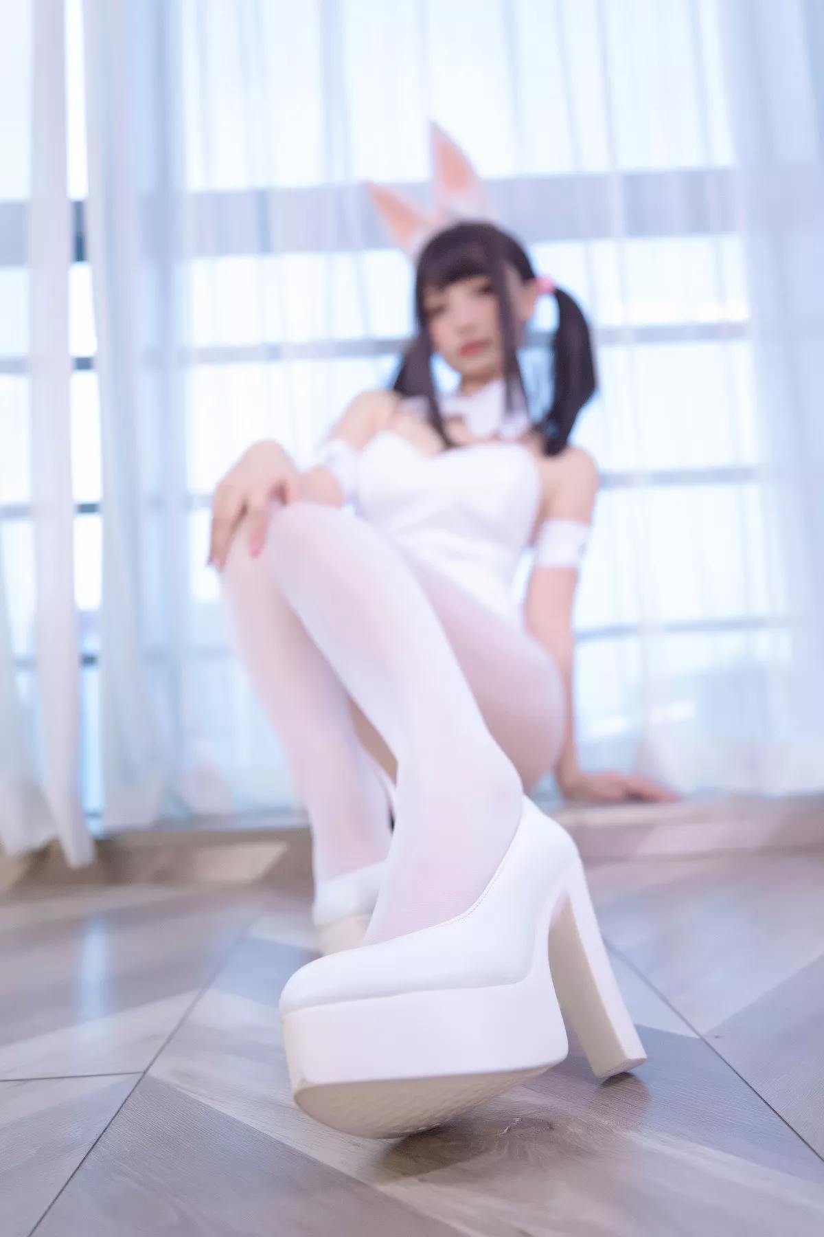 Xgyw.Org_萝莉美女神楽坂真冬兔女郎与钢管主题低胸连体衣配黑丝裤袜秀完美身材诱惑写真150P