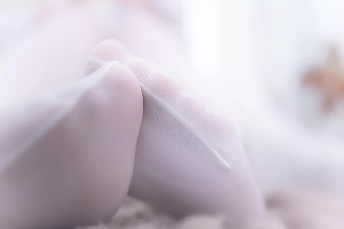 Xgyw.Org_萝莉美女神楽坂真冬白丝胡桃主题私房性感狐狸装扮白丝袜秀美腿玉足性感写真75P