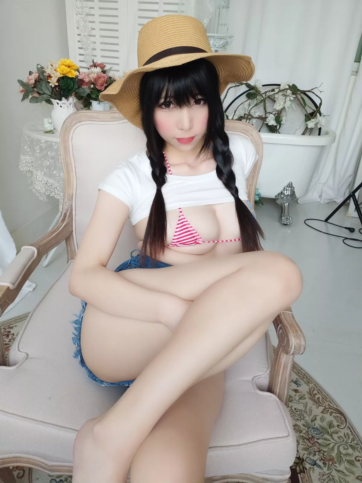 Xgyw.Org_Coser美女鹿野希牛仔女郎主题私房半脱露性感三点式内衣秀豪乳翘臀诱惑写真84P